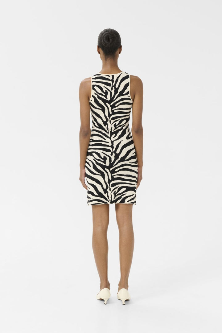 Gestuz - Gzzebba Dress 10910342 - 107873 - Black/Birch Tiger