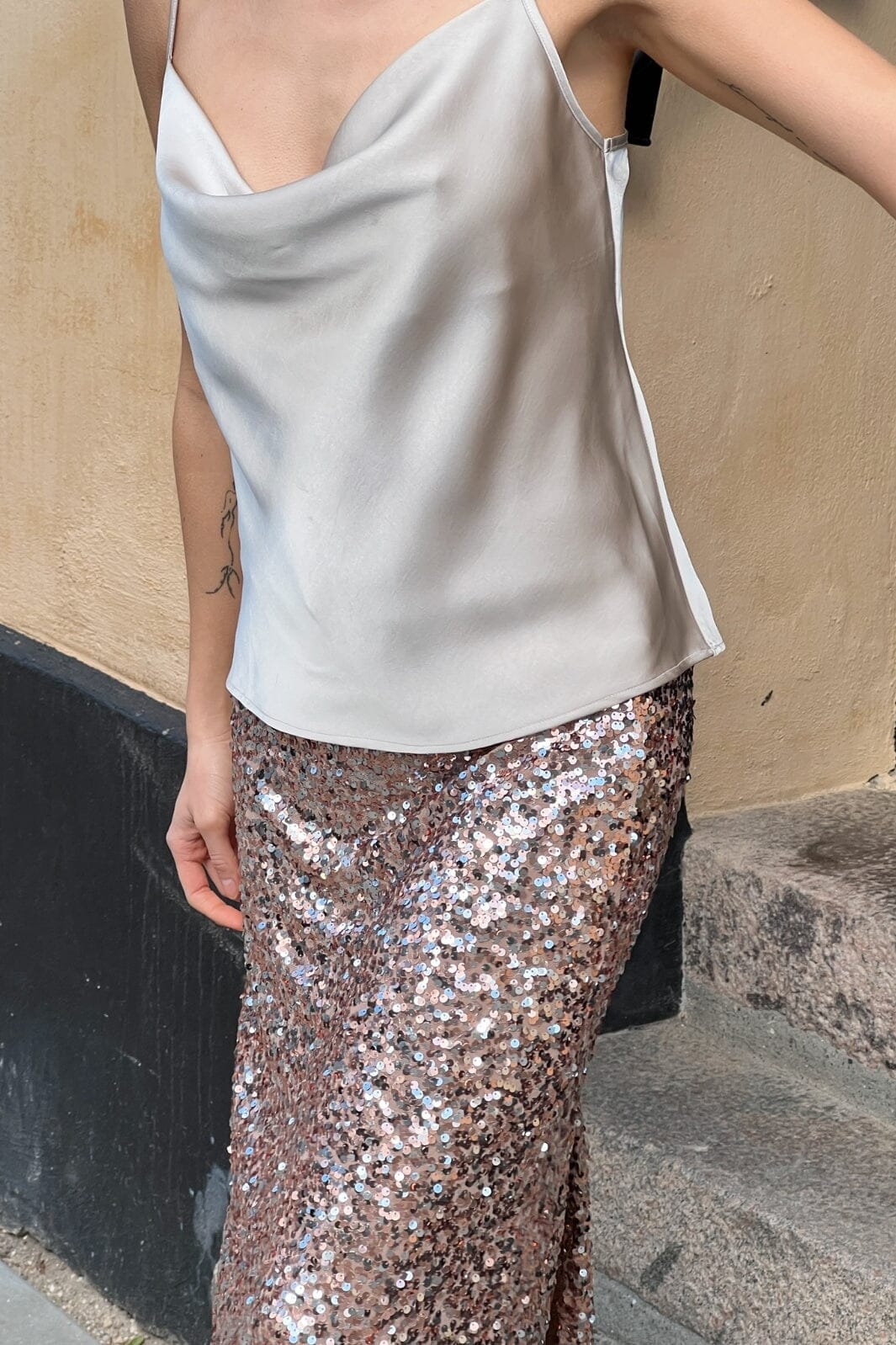 Forudbestilling - Neo Noir - Ratna Heavy Sateen Top - Champagne (Maj/Juni) Toppe 