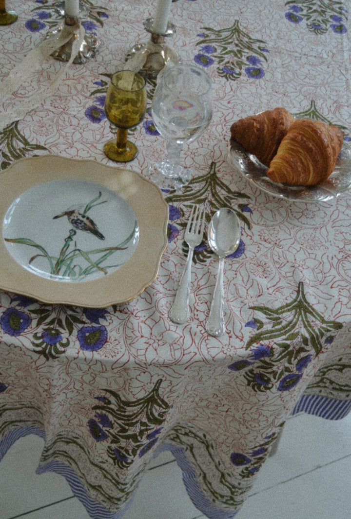 Forudbestilling - Sissel Edelbo - Noor Tablecloth SE 1338 - Purple & Green Interiør 