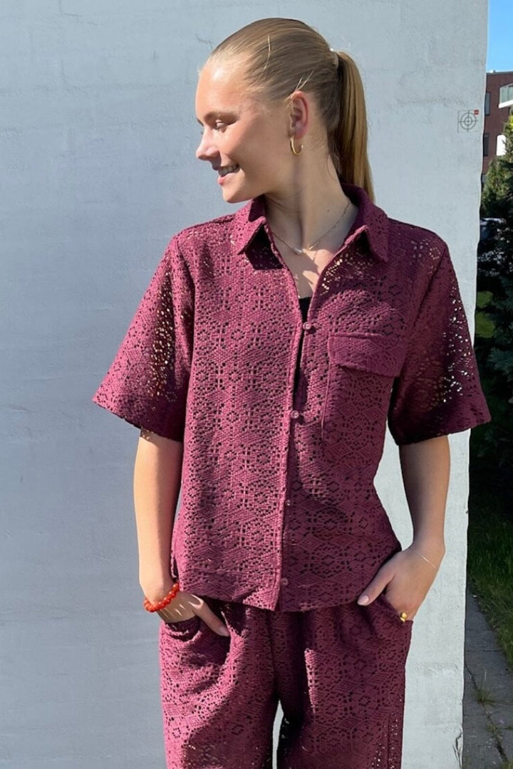 Sisters Point - Elsia-Sh.Ss 18972 - 516 - D. Bordeaux