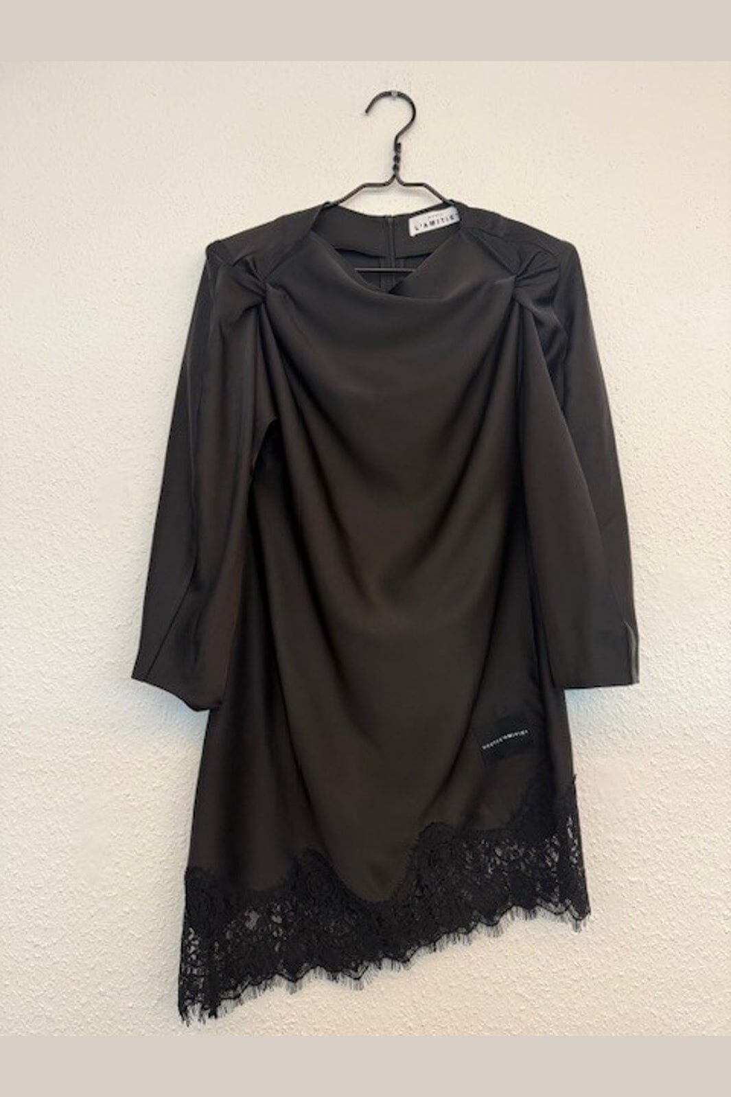 Haute L'Amitié - Naomi Twist Shoulder Dress HL10727 - Black