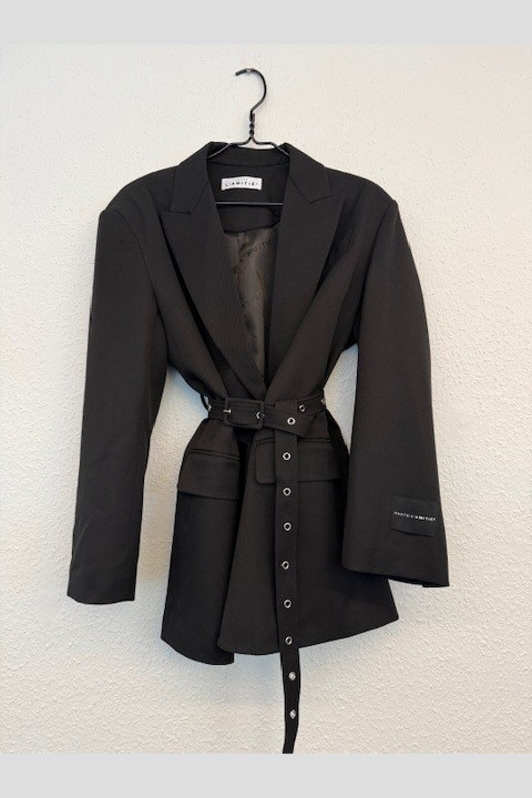Haute L'Amitié - Premiere Oversize Belt Blazer HL10706 - Black