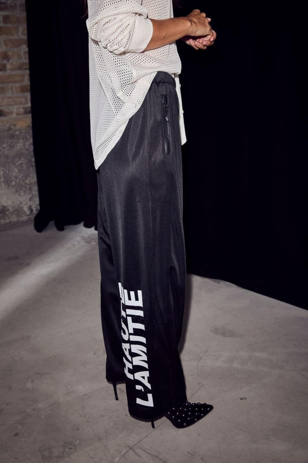 Haute L'Amitié - Slim Logo Track Pants HL10392 - Black Bukser 