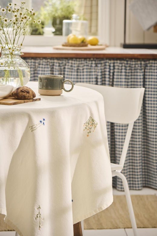 Ib Laursen - Dug Flora aflang m/margueritter, kornblomster og smørblomster butter cream - Bomuld, Polyester - 63017-82