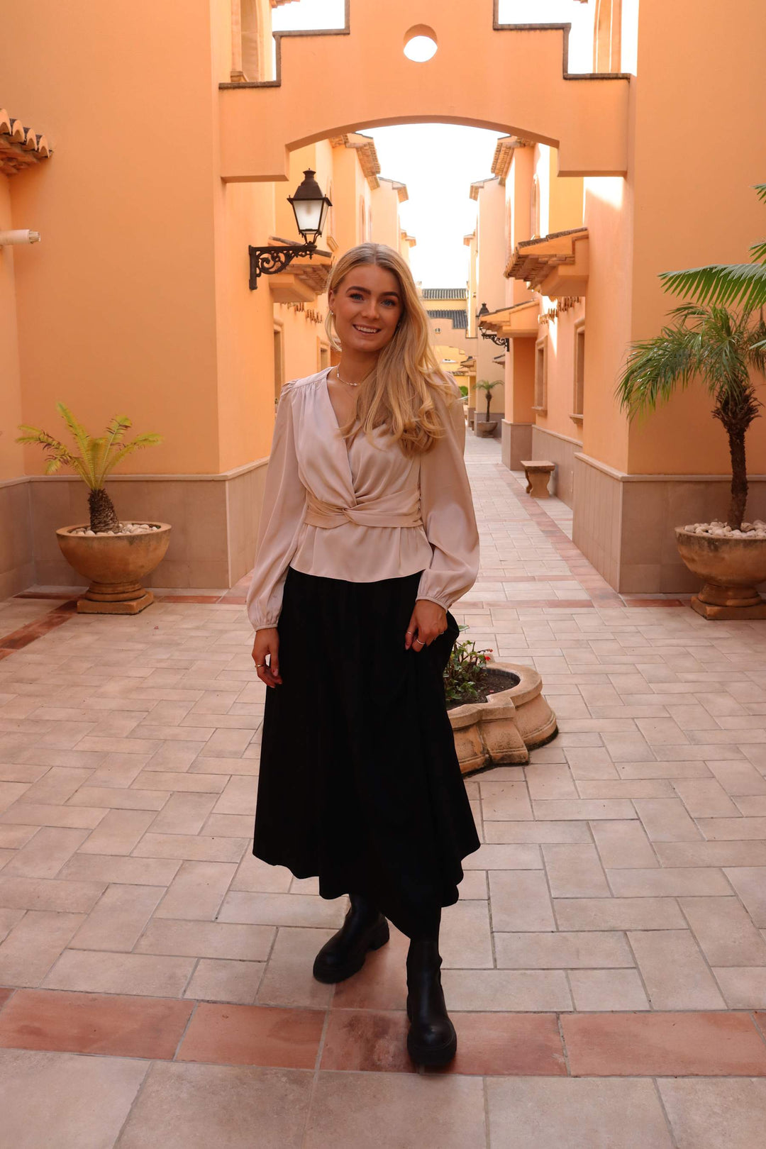 Liberte - Tiki Ls Twist Blouse 22120 - Champagne