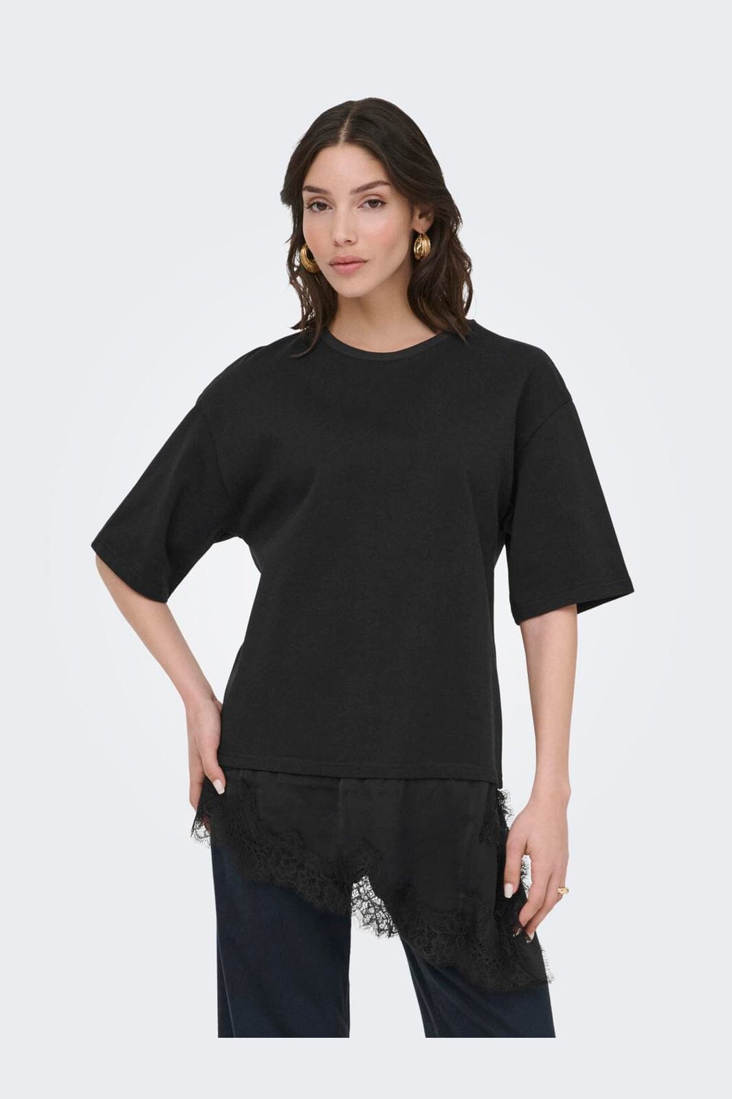 JDY - Jdyalma 2/4 Lace Detail T-Shirt - 5123495 Black