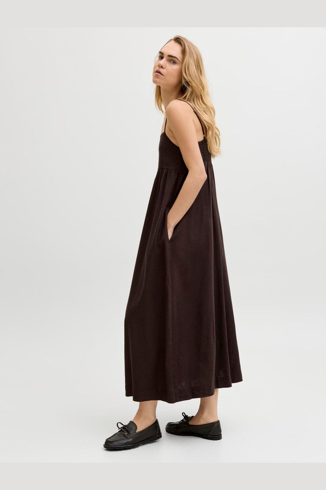 Jjxx - Jxalmira Linen Blend Long Dress - 4906548 Seal Brown