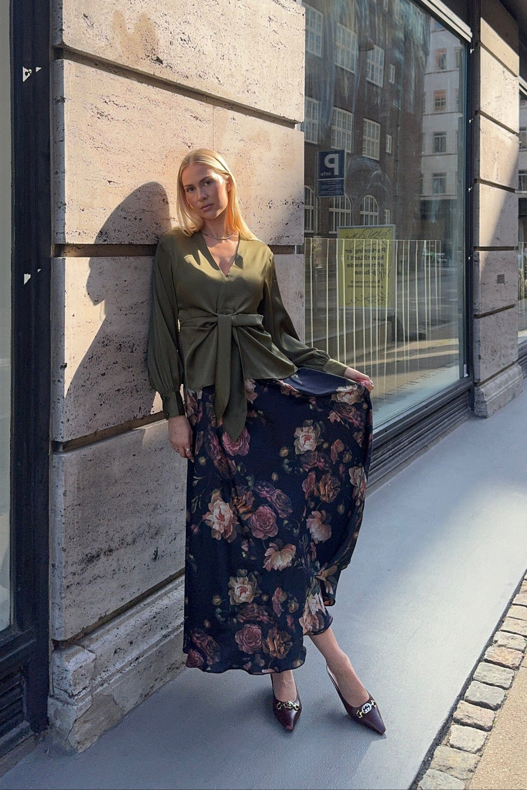 Karmamia - Blair Blouse 2228 - Semi Rich Olive Bluser 