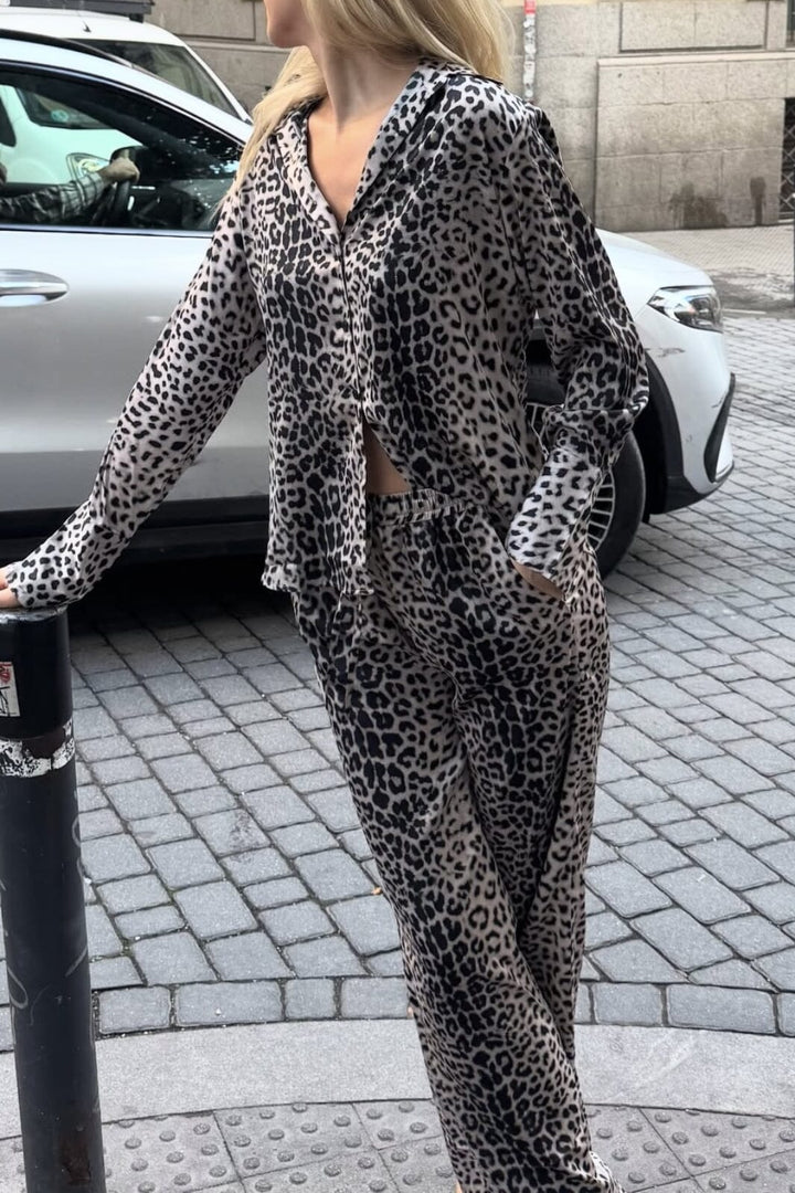 Karmamia - Lou Pants 2122 - Nude Leopard Bukser 