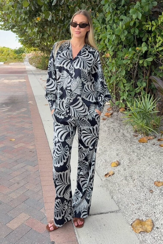 Karmamia - Lou Pants 2374 - Navy Palm Bukser 