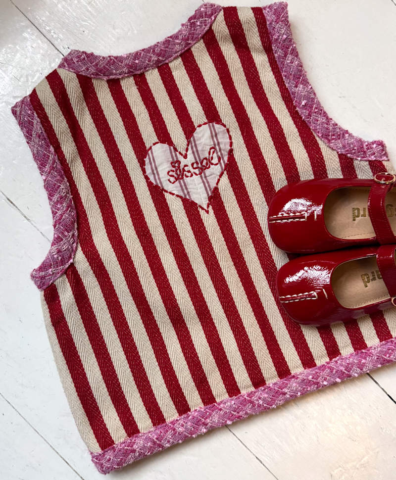 Sissel Edelbo - Como Mini Vest Se 2055 - Red Stripes