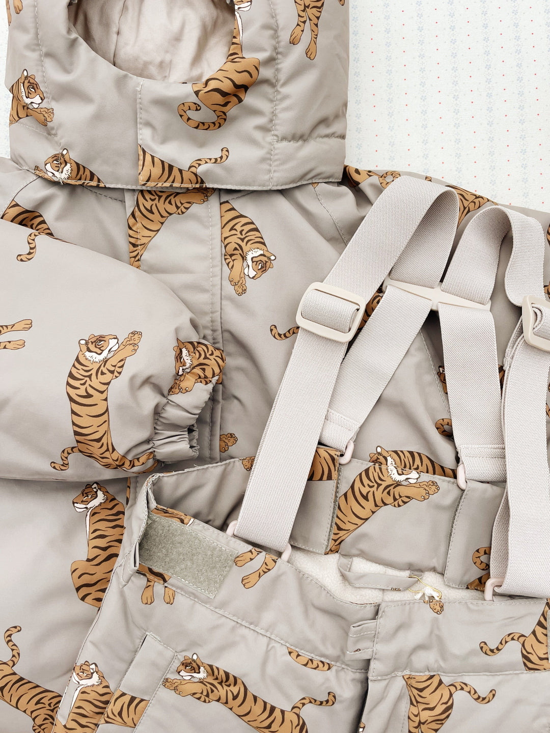Konges Sløjd - Mismou Jacket Ks103513 - Tiger Oak Jakker 