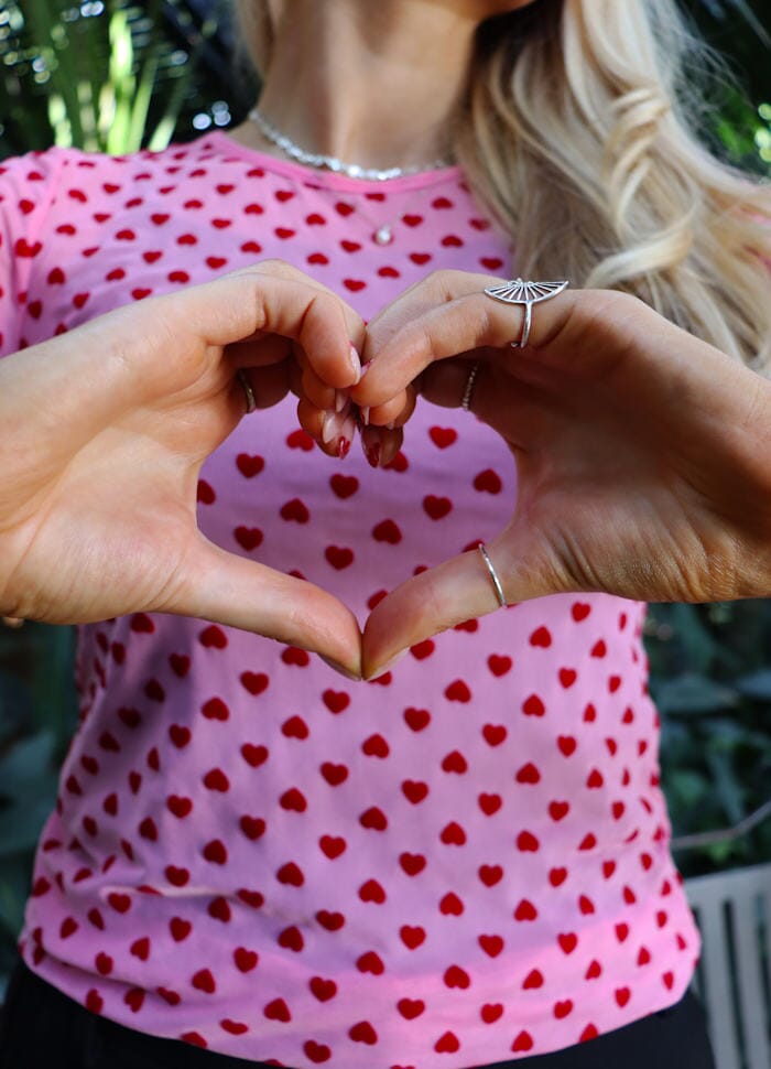 Liberte - Mesh Ls Tshirt 22065 - Pink Red Flock Heart T-shirts 
