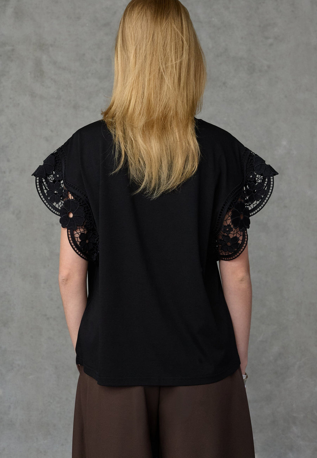 Love & Divine - Love1517 19723 - 000 - Black T-shirts 