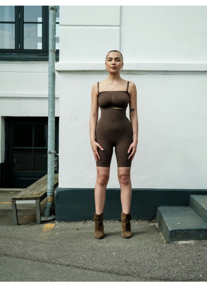 Lykkeland Ateliér - Alturra Highwaist Shaping Shorts - Chocolate Shorts 