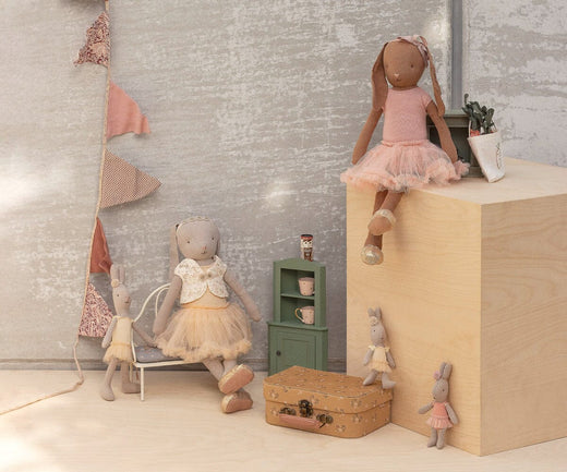 Maileg - Balletdragt Og Tylskørt Creme, Størrelse 3 - Bunny Size 3 Legetøj 