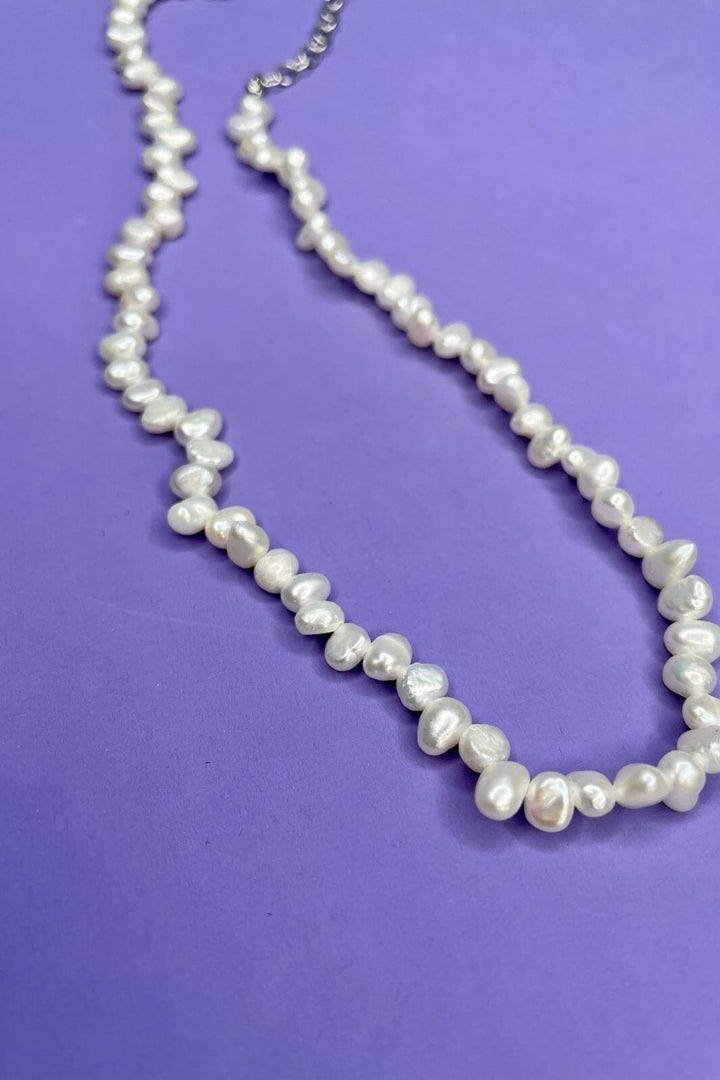 Mellow Moon - Ferskvandsperle halskæde med små perler - Forgyldt Halskæder 