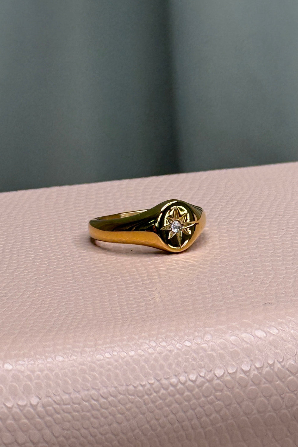 Mellow Moon - Linnea Ring - Forgyldt Ringe 