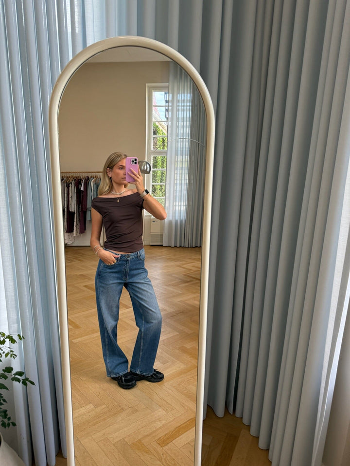 Modström - Himamd Off-Shoulder Top 57928 - 5508 - Seal Brown Toppe 