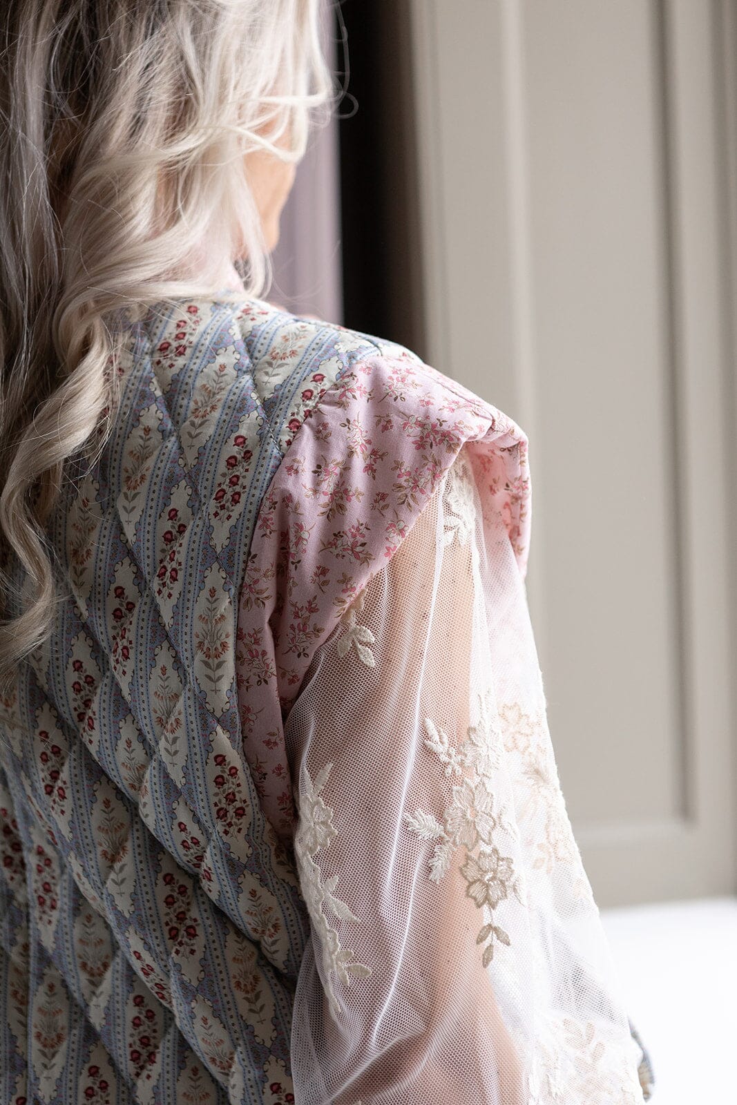 Molly & My X Melanie Due - Luise V Quilt Vest 167530 - 754 - Light Pink Veste 