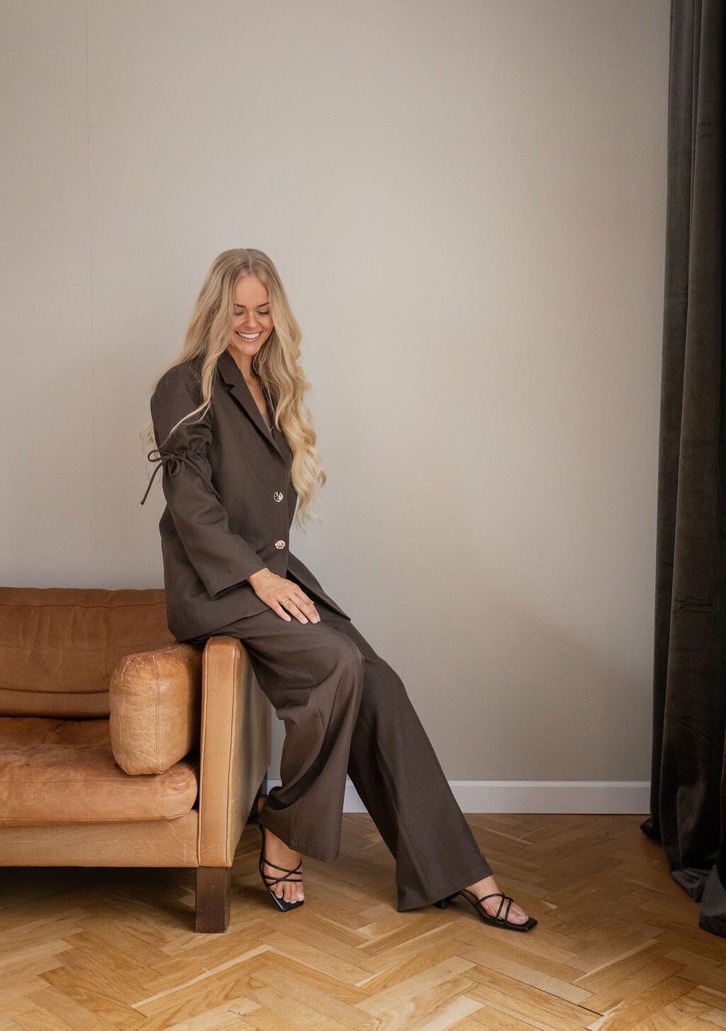 Molly&My x Julie Elgaard - Frida String Structure Blazer 167115 - 676 - Dark Brown Blazere 