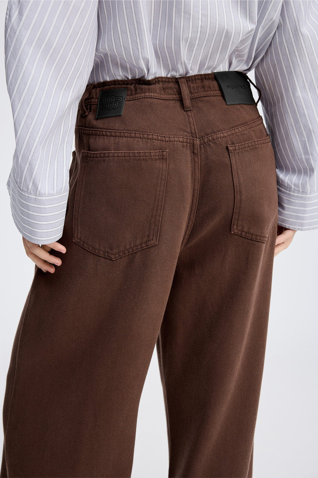 Munthe - Obey 253146025317 - 63 - Mocca Bukser 