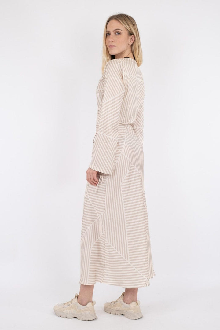 Neo Noir - Amber Mix Lines Dress - Sand Kjoler 