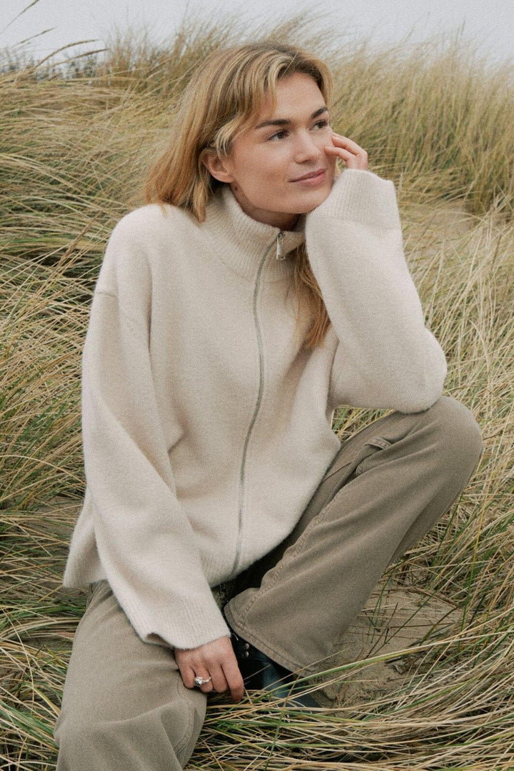 Neo Noir - Asley Zip Knit Cardigan 164973 - 124 - Ivory