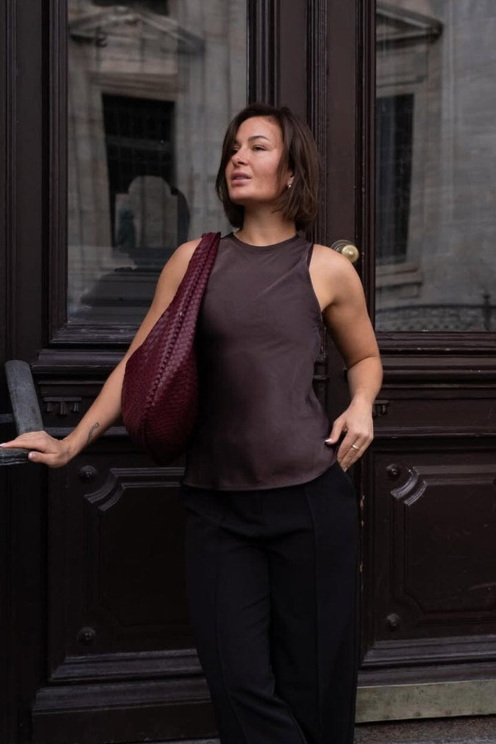 Neo Noir - Celina Heavy Sateen Top 167209 - 676 - Dark Brown Toppe 