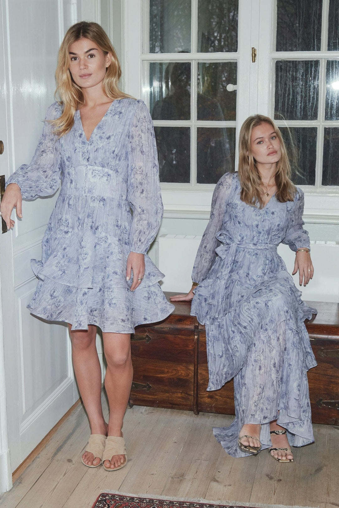 Neo Noir - Mabella Crepe Print Dress 167703 - 142 - Dusty Blue Kjoler 