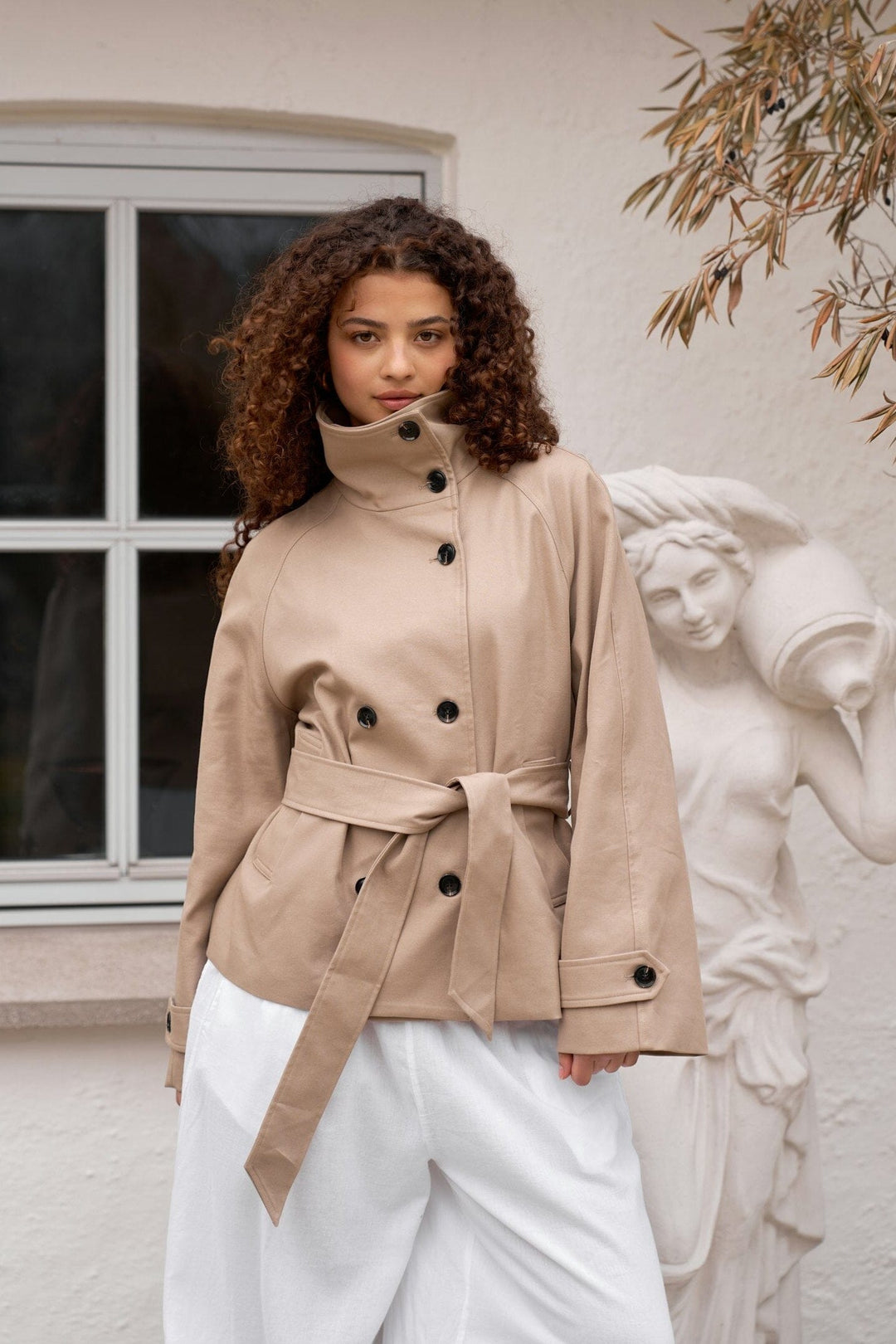 Neo Noir - Munet Trench Jacket 167384 - 213 - Sand Jakker 