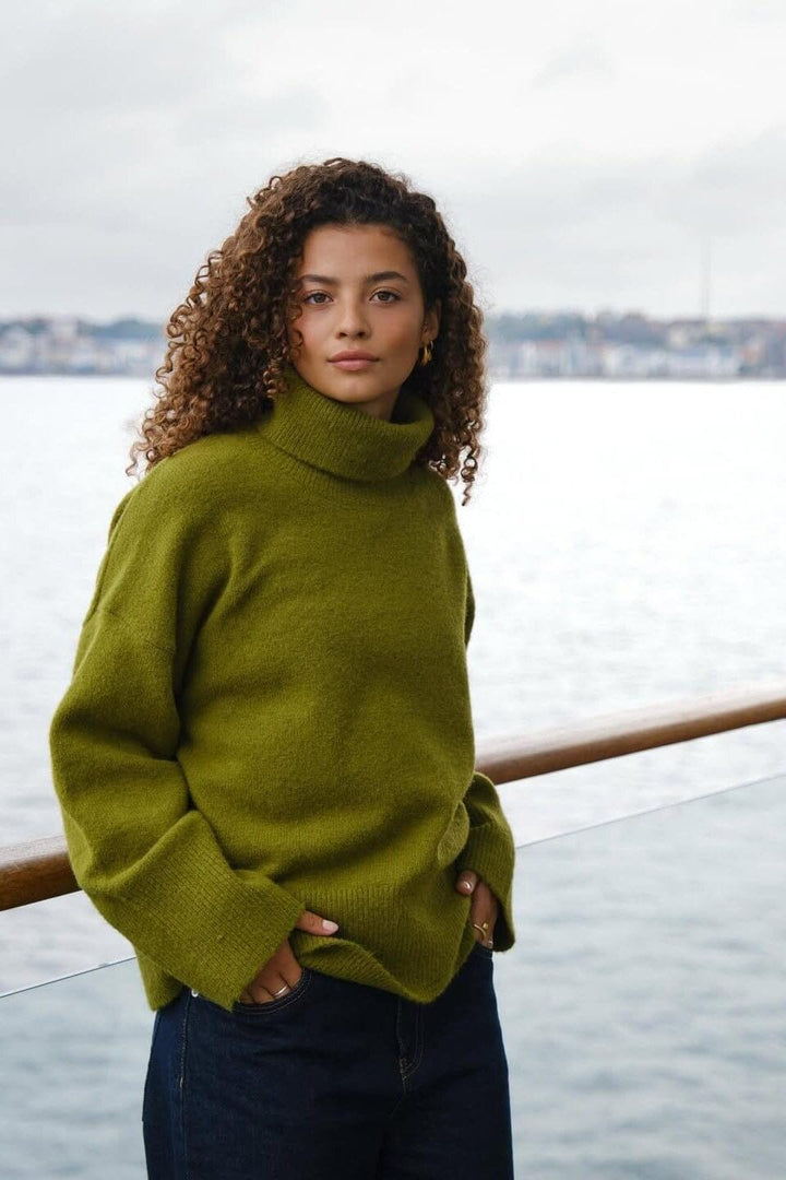 Neo Noir - Naline Knit Blouse 165512 - 340 - Sage Green Strikbluser 