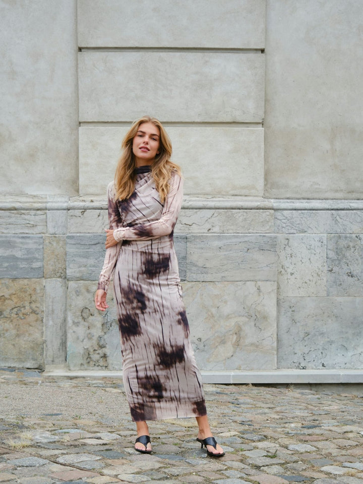 Neo Noir - Onessa Faded Mesh Dress 166016 - 306 - Dusty Brown Kjoler 