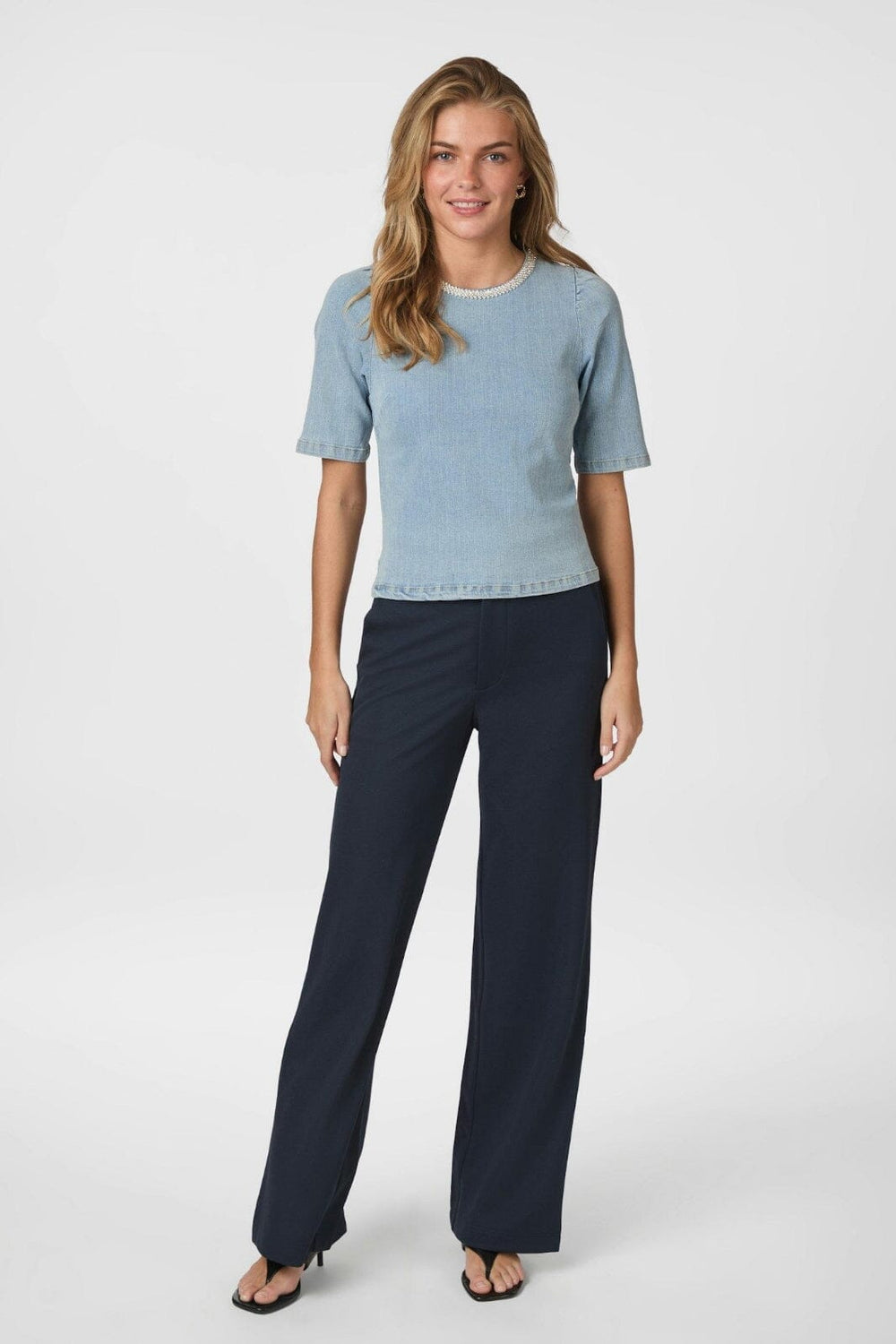 Neo Noir - Rosia Denim Emb Top 165734 - 145 - Light Blue