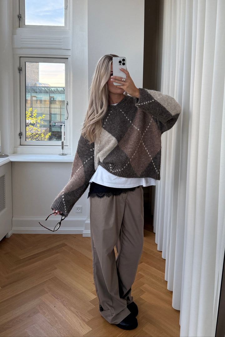 Noella - Lai Knit 14670001 - 1513 - Ash Brown Mix Strikbluser 