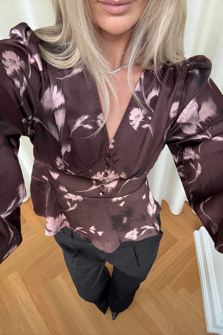 Noella - N-Lilith Ls Top 15910002 - 1473 - Dena Burgundy Print Skjorter 