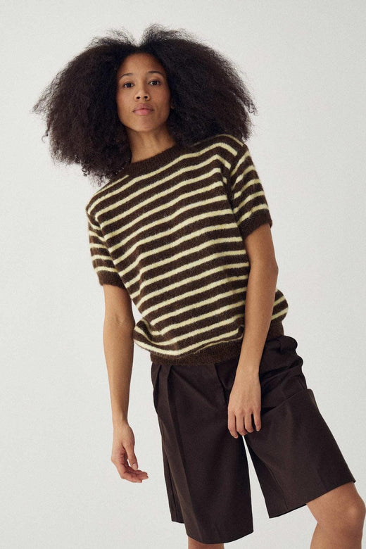 Noella - N-Monikah Ss Knit 16570003 - 1536 - Brown Yellow Stripe Strikbluser 