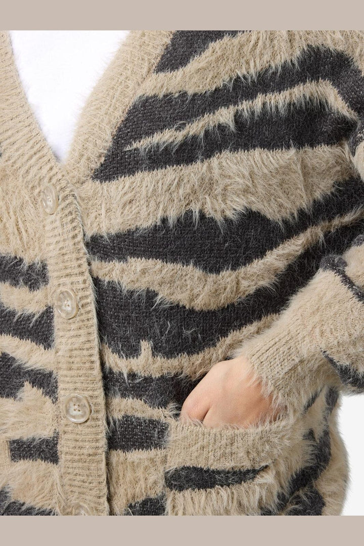 Noisy May - Nmflynn L/S V-Neck Knit Cardigan - 4801919 Aluminum Obsidian Zebra