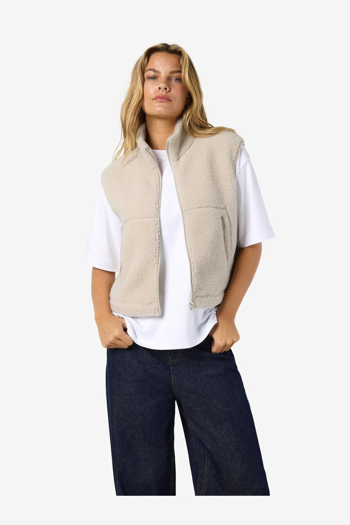Noisy May - Nmmasey Short Teddy Vest - 4982039 Silver Lining