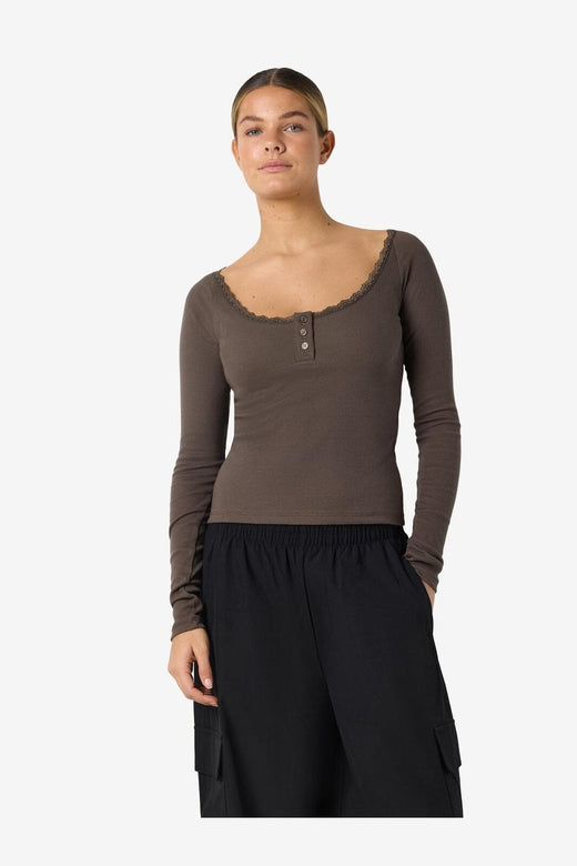 Noisy May - Nmmaya L/S Lace Henley Top - 5048370 Chocolate Brown