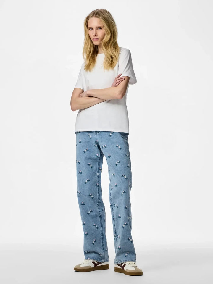 Pieces - Pcflora Straight Emb Jeans - 5068185 Light Blue Denim Pink Flower Embroidery Jeans 