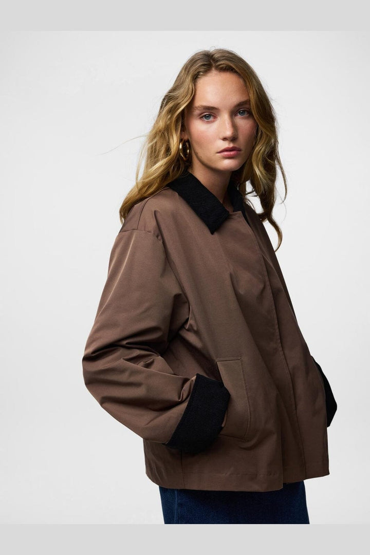 Pieces - Pcjorma Short Light Jacket - 4927144 Coffee Quartz Black