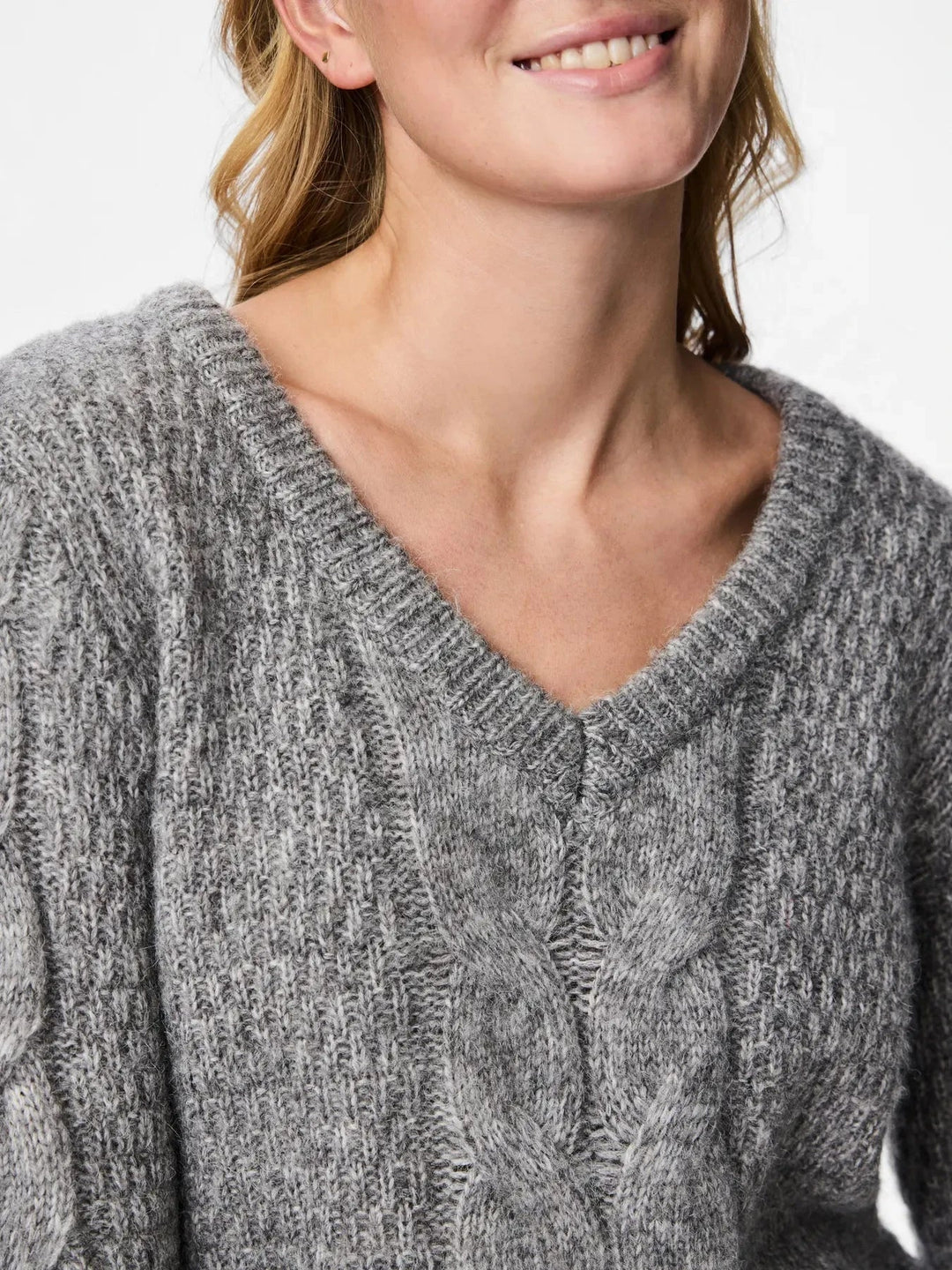 Pieces - Pcnina Ls V-Neck Knit - 4799696 Medium Grey Melange Strikbluser 