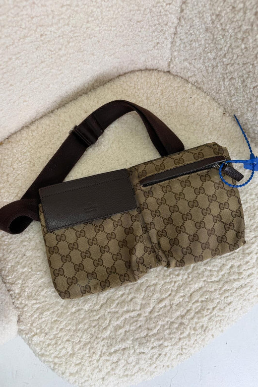 Preloved Vintageline X Molly&My - Gucci Bumbag – Vintage 3358 - Logo Tasker 