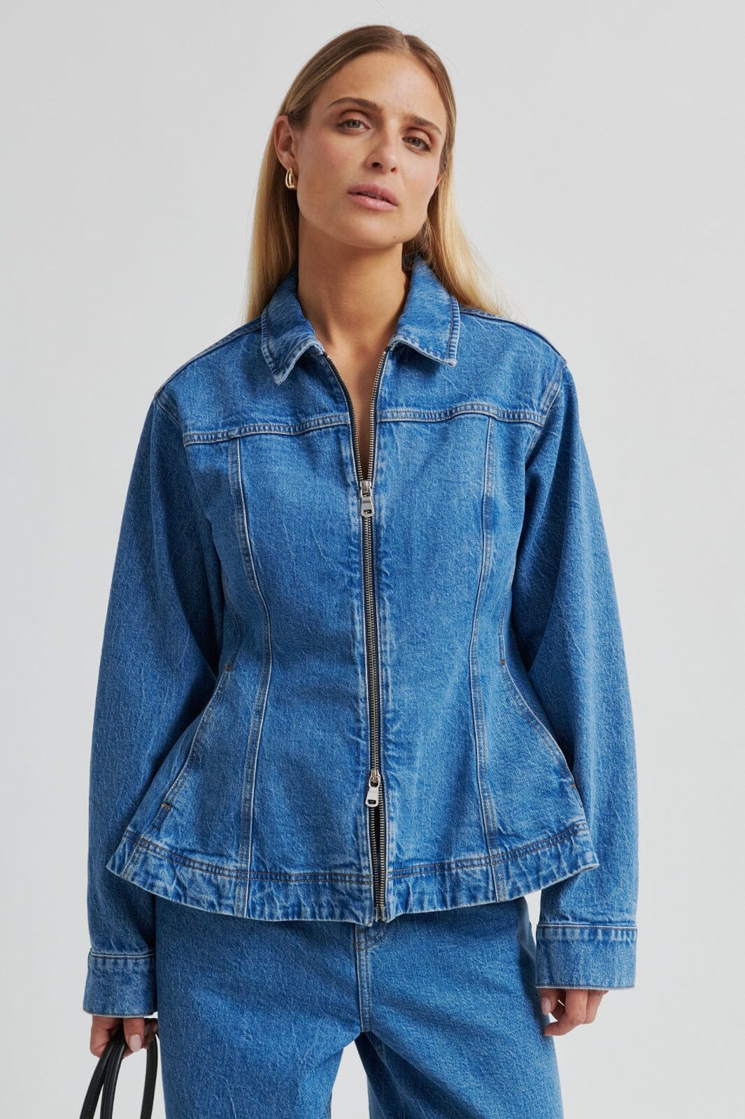 Second Female - Belton Peplum Denim Jacket 60444 - 5997 Blue denim Skjorter 