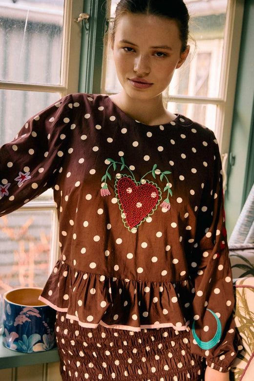 Sissel Edelbo - Diana Top Se 2010 - Brown Dot Bluser 