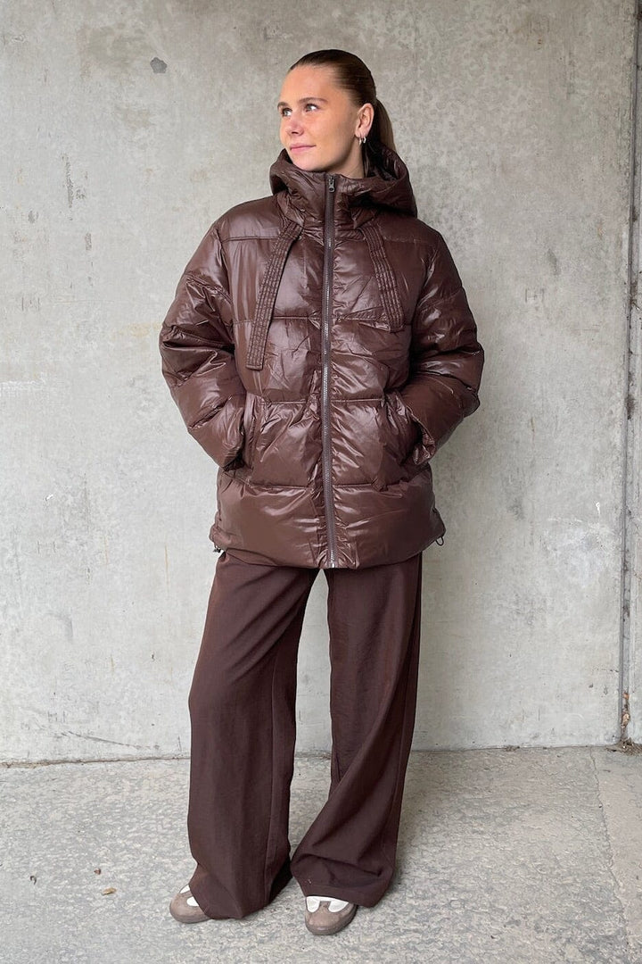 Sisters Point - Danee-Ja 18659 - 220 - Shiny D. Mocha Jakker 