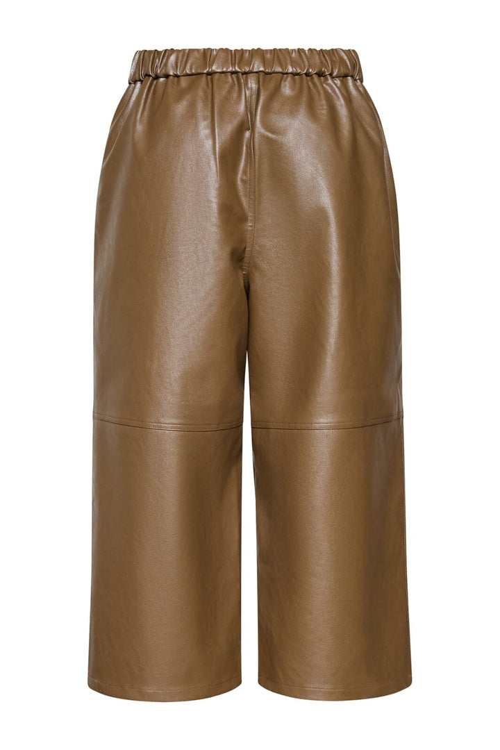 Sisters Point - Emme-Pa 19497 - 200 - Brown