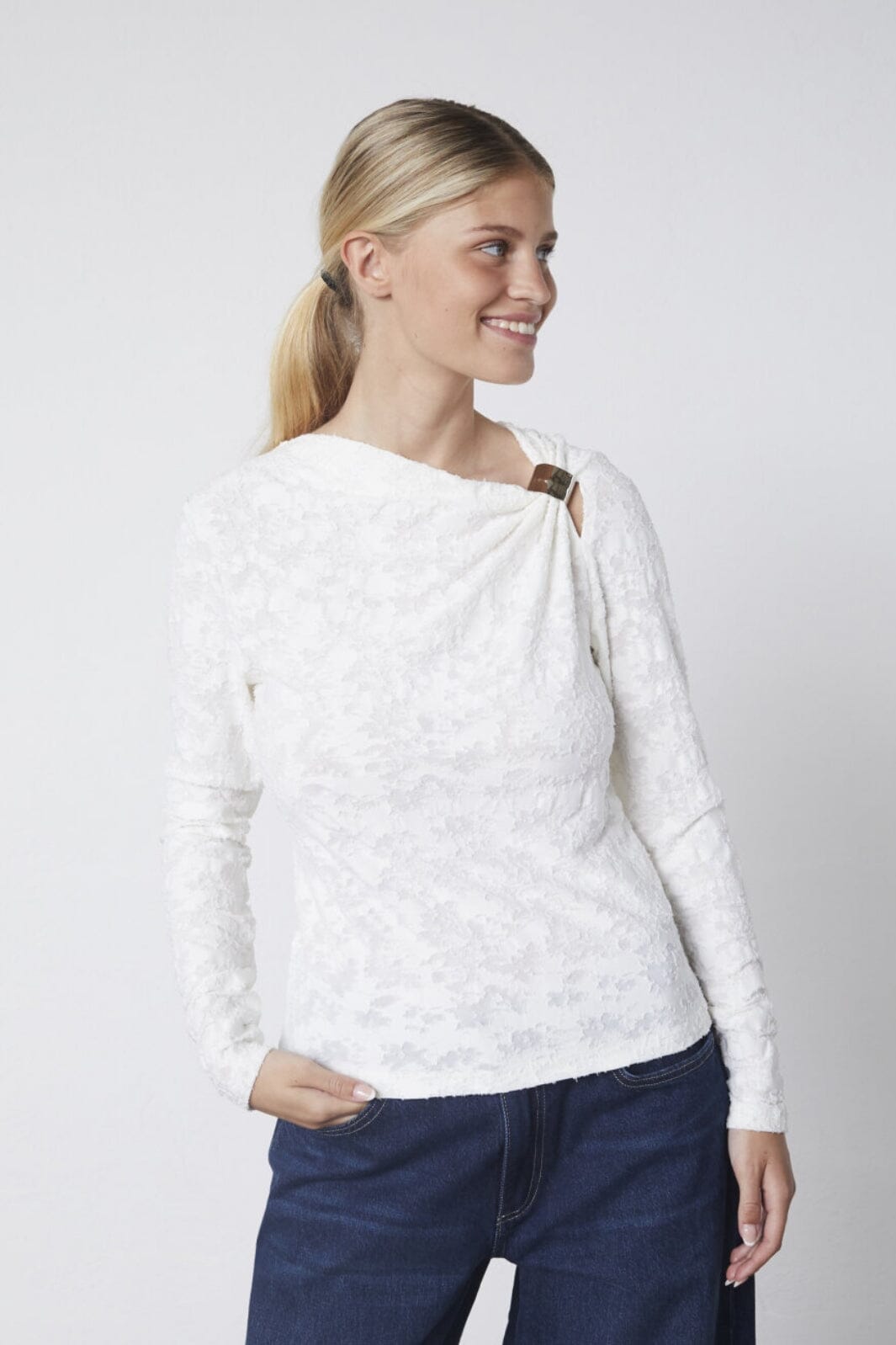 Sisters Point - Vieda-Ls 19154 - 115 - Cream