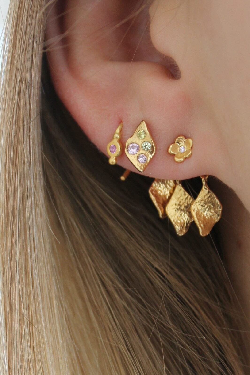 Stine A - Petit Ile De L'Amour With Stones Earring Gold - Light Pink Sorbet - 1253-02-S Øreringe 